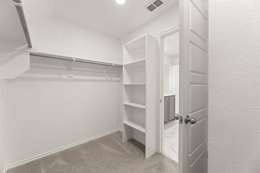 20. 5418 Runnel - Closet