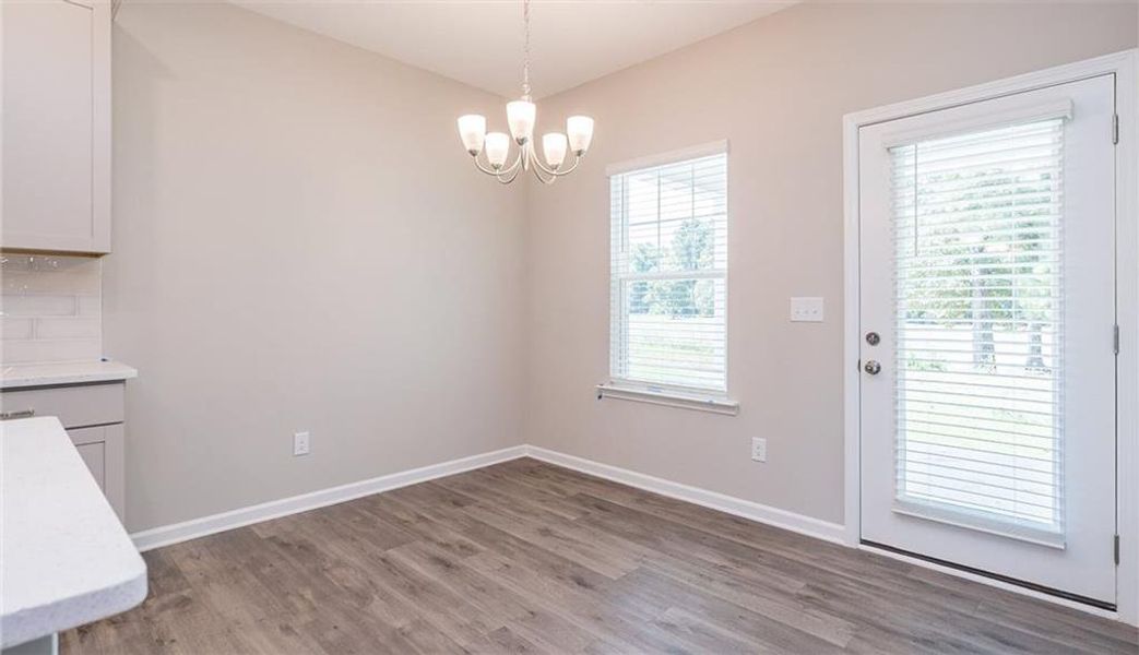 Spacious, unfurnished interior of a new home in Sagebrook, Powder Springs (Image 24).