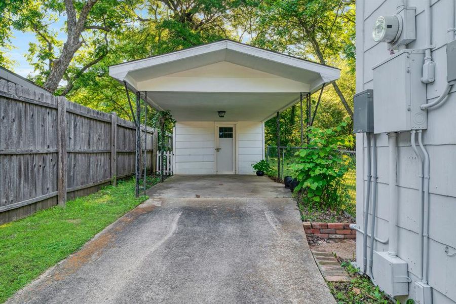 Carport and Utility Room