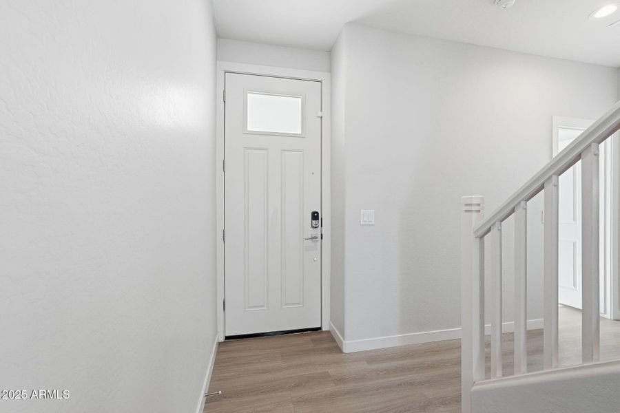 6568 N 15TH DR, Phoenix, AZ 85015