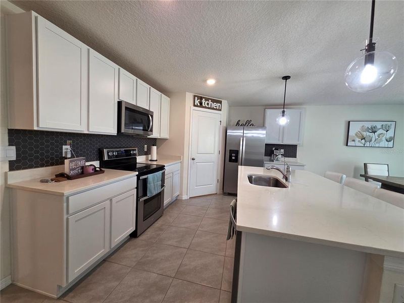 Furnished interior view inside a new home in Hernando County Spot Lots, Spring Hill (Image 12).