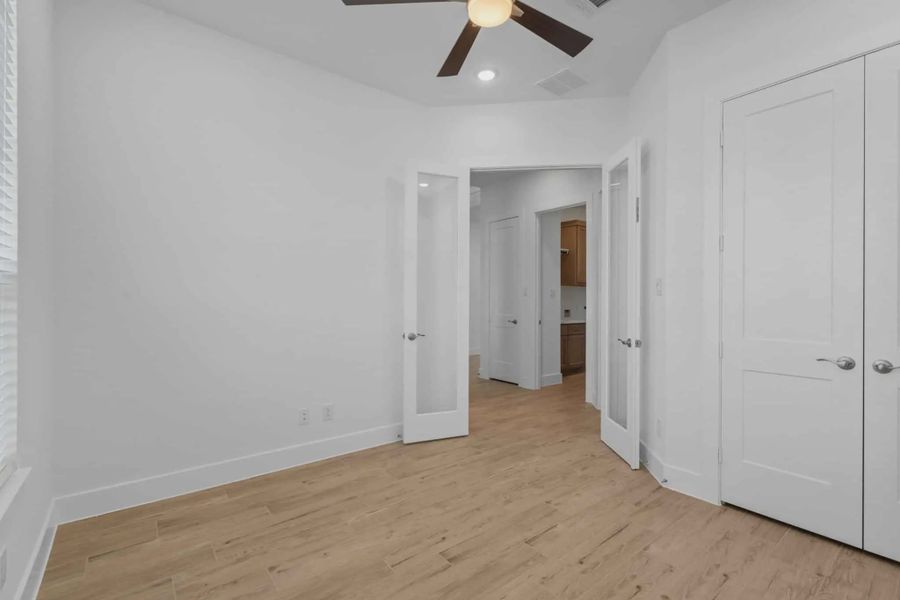 Representative unfurnished interior of a home built from the Rivercrest by Chesmar Homes in Fulshear Lakes, Fulshear (Image 86).