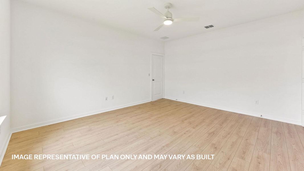 Representative unfurnished interior of a home built from the The Perry by D.R. Horton in Rosenbusch Ranch, Leander (Image 31).
