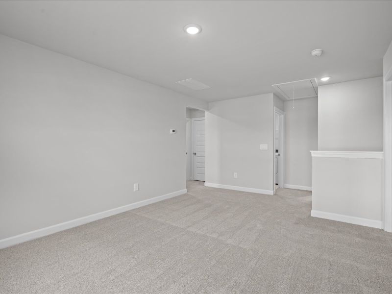 Spacious, unfurnished interior of a new home in Creek Ridge - Signature Collection, Spartanburg (Image 13). Spacious, unfurnished interior of a new home in Creek Ridge - Signature Collection, Spartanburg (Image 13).