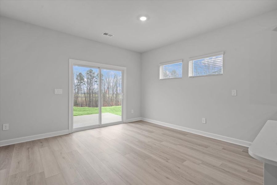 Spacious, unfurnished interior of a new home in Collier Ridge, Moore (Image 15).