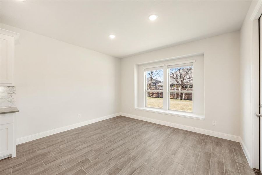 Spacious, unfurnished interior of a new home in Sunrise at Garden Valley, Waxahachie (Image 38).
