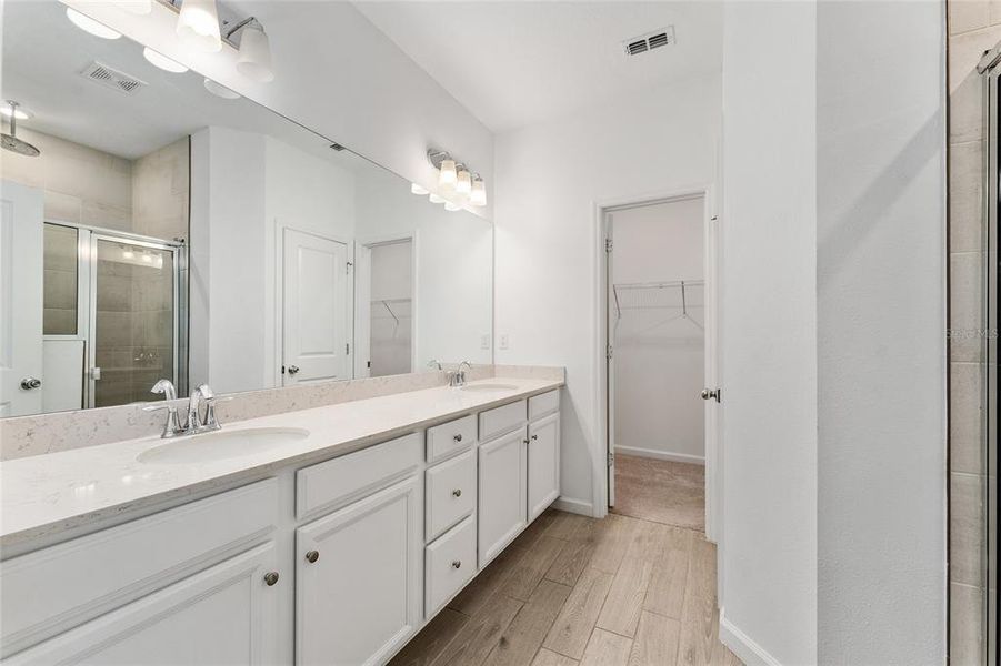Furnished interior view inside a new home in Liberty Village: Liberty Village - Phase One, Ocala (Image 39).