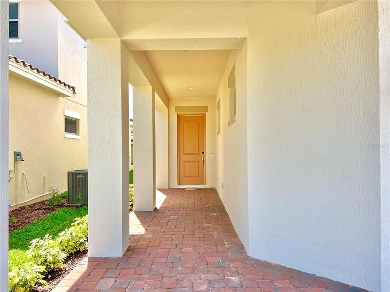 Exterior details and patio area of a home in , Orlando (Image 3).