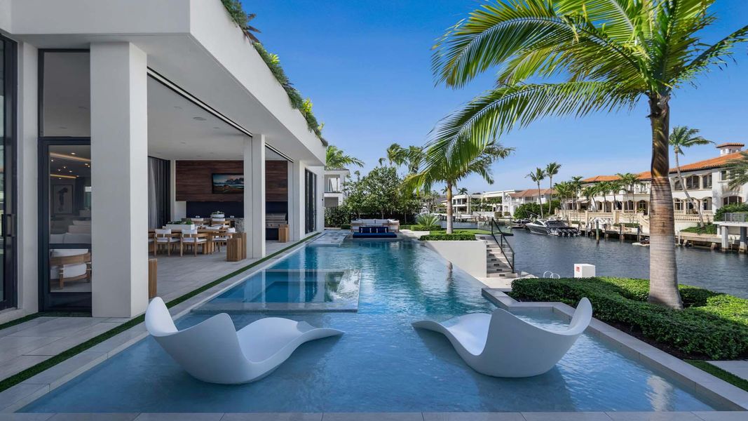 207 W Coconut Palm Rd (52)