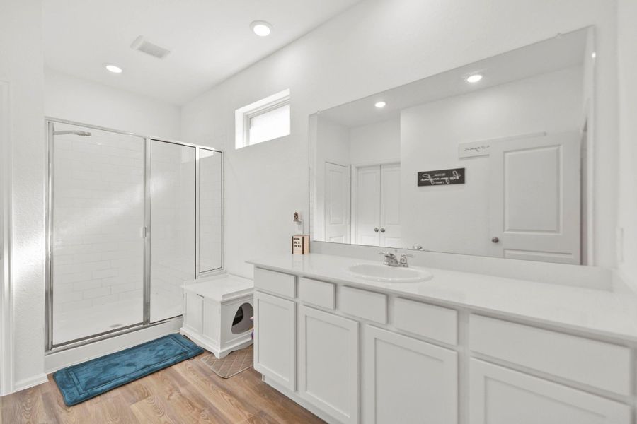 Furnished interior view inside a new home in , Conroe (Image 6).