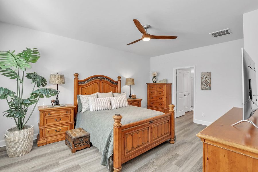 Furnished interior view inside a new home in , Yemassee (Image 40). Furnished interior view inside a new home in , Yemassee (Image 40).