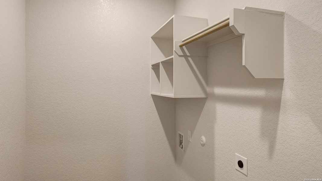 Close-up of interior finishes inside a home in Arcadia Ridge, San Antonio (Image 18). Close-up of interior finishes inside a home in Arcadia Ridge, San Antonio (Image 18).