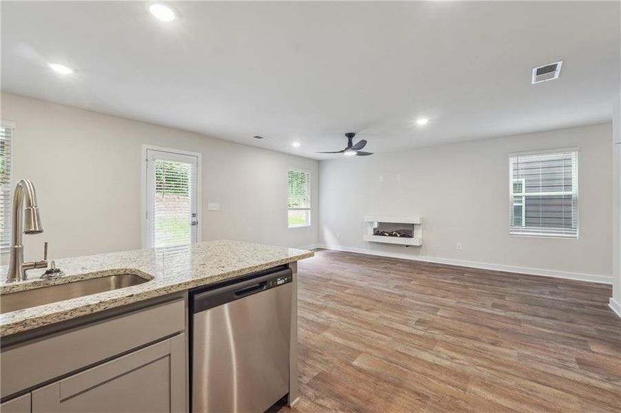 Furnished interior view inside a new home in Concord Oaks, Powder Springs (Image 5).
