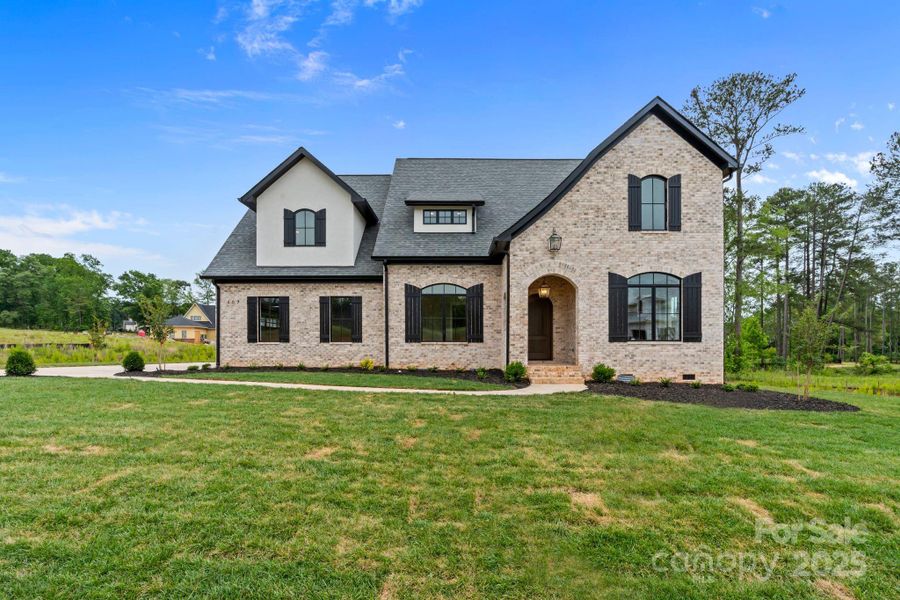 Pictures are from same home plan from builder in another neighborhood. Pictures to be updated November 2025 of current build. Pictures are from same home plan from builder in another neighborhood. Pictures to be updated November 2025 of current build.