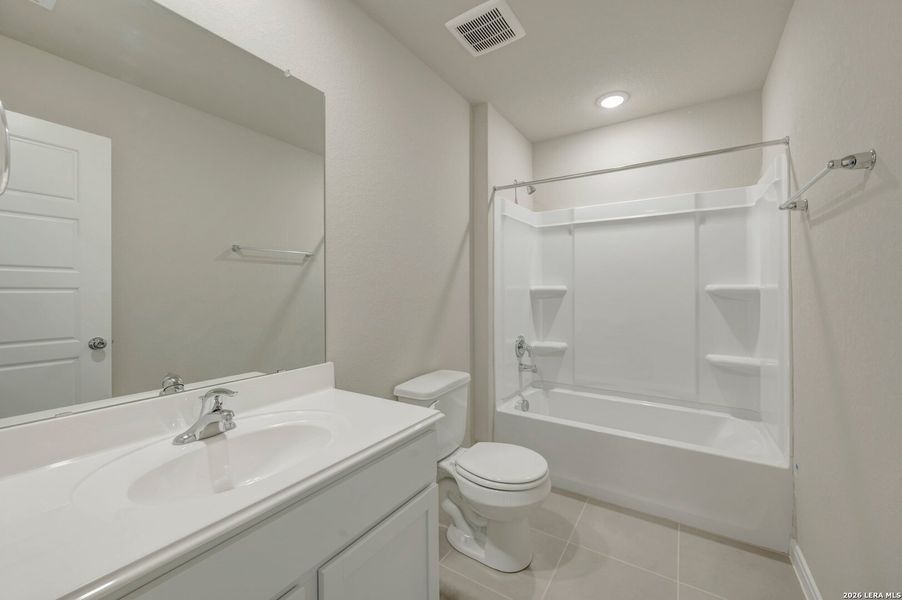 Furnished interior view inside a new home in Hickory Ridge Estates, Elmendorf (Image 7).