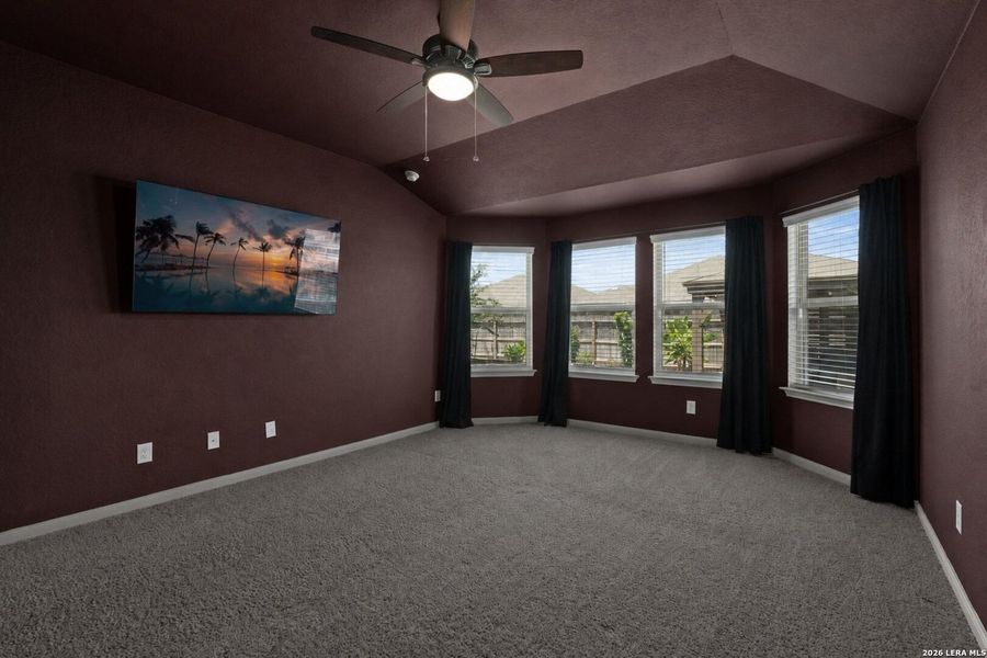 Spacious, unfurnished interior of a new home in Autry Pond, San Antonio (Image 14). Spacious, unfurnished interior of a new home in Autry Pond, San Antonio (Image 14).