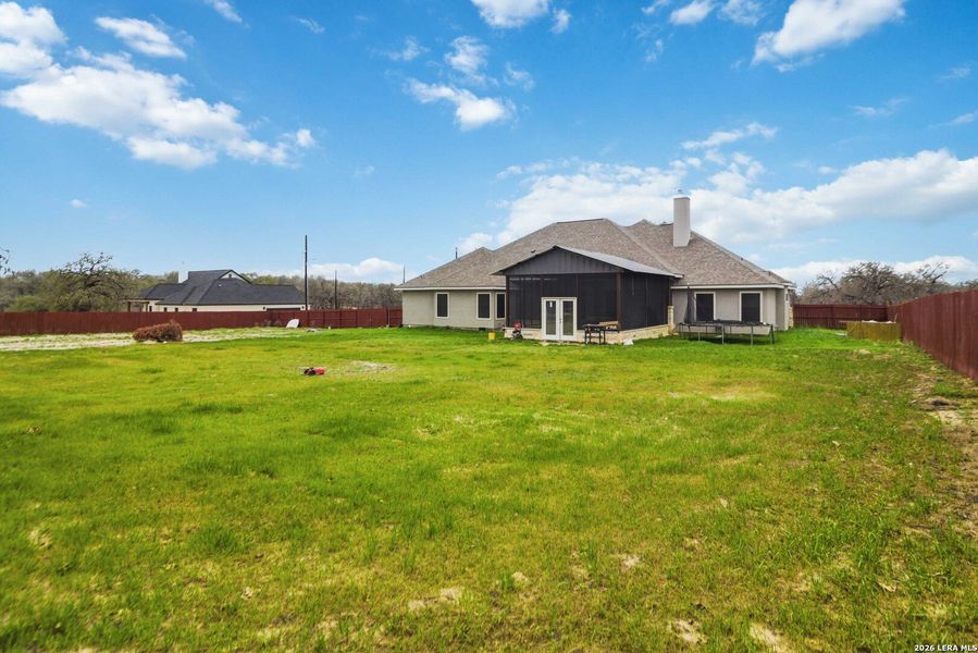 Exterior details and patio area of a home in , La Vernia (Image 27).