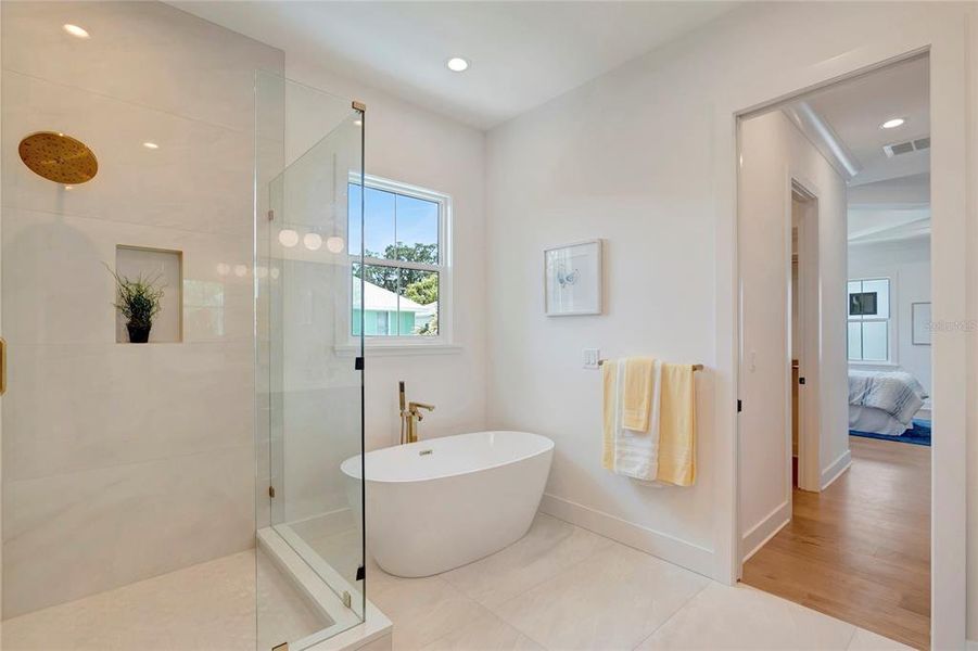 Furnished interior view inside a new home in , Tampa (Image 36).
