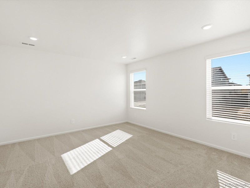 Spacious, unfurnished interior of a new home in Westgate, Greeley (Image 21).