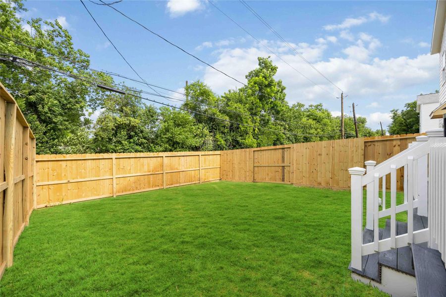 Exterior details and patio area of a home in , Houston (Image 4). Exterior details and patio area of a home in , Houston (Image 4).