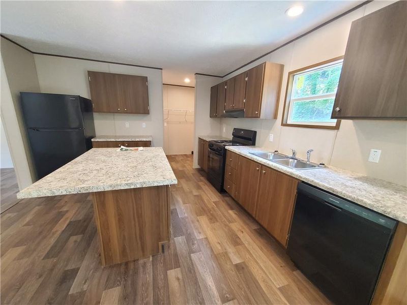 Furnished interior view inside a new home in , Marble Hill (Image 4).