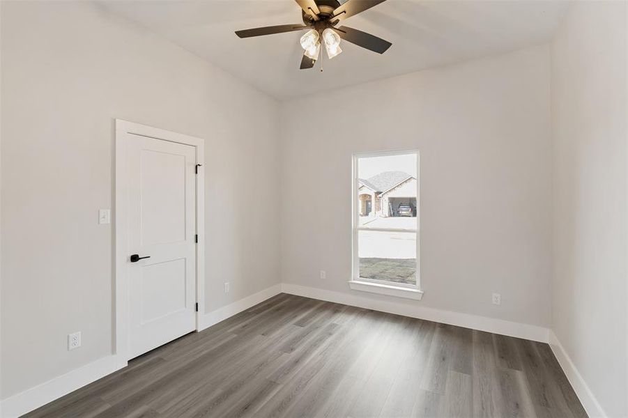 Spacious, unfurnished interior of a new home in , Mabank (Image 14).