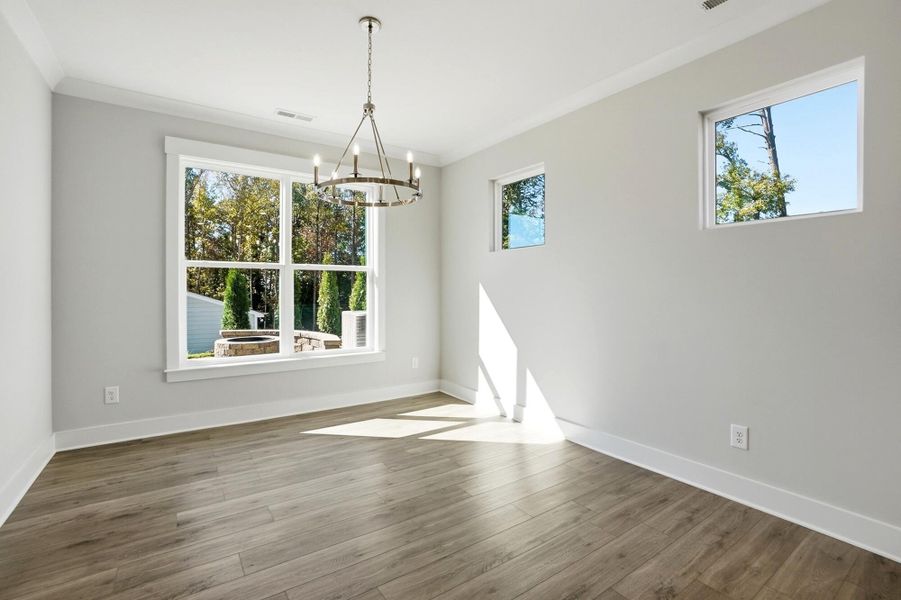 Spacious, unfurnished interior of a new home in Rone Creek, Waxhaw (Image 23).