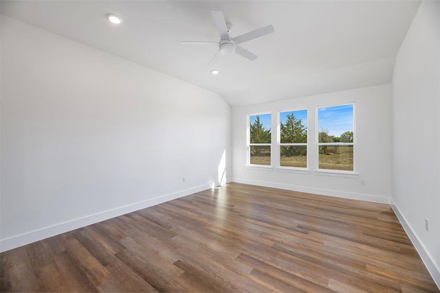 Spacious, unfurnished interior of a new home in , Princeton (Image 27).