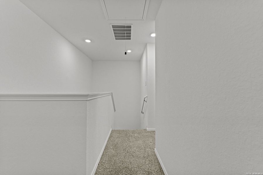 Spacious, unfurnished interior of a new home in Stonehill, San Antonio (Image 22).