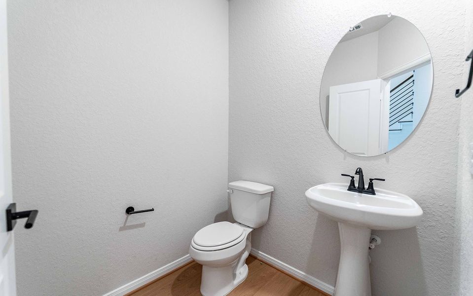 Furnished interior view inside a new home in Homestead, Schertz (Image 8).