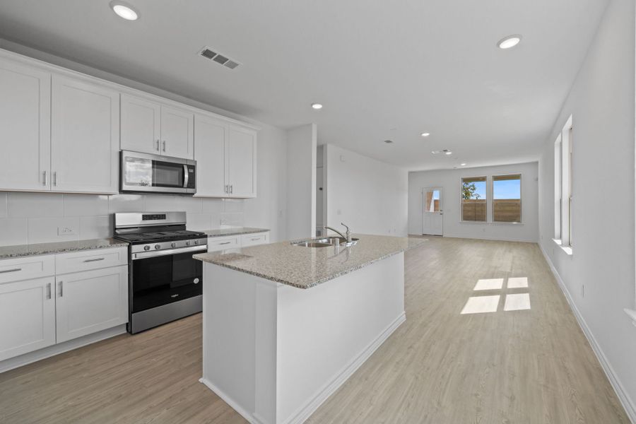 Furnished interior view inside a new home in River Ranch, Dayton (Image 7). Furnished interior view inside a new home in River Ranch, Dayton (Image 7).