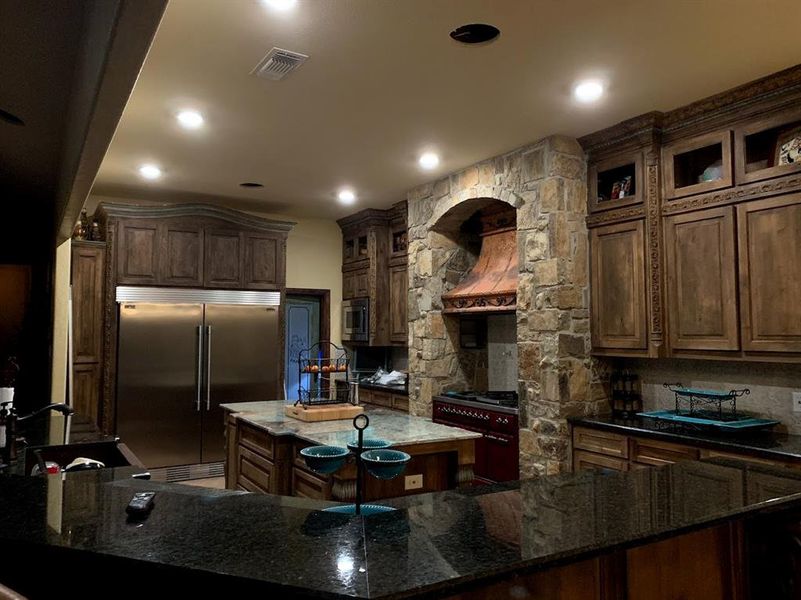 Furnished interior view inside a new home in , Fort Worth (Image 12).