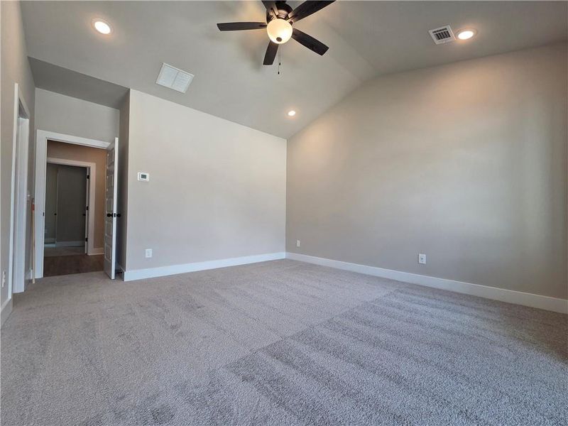 Spacious, unfurnished interior of a new home in , Tucker (Image 24).