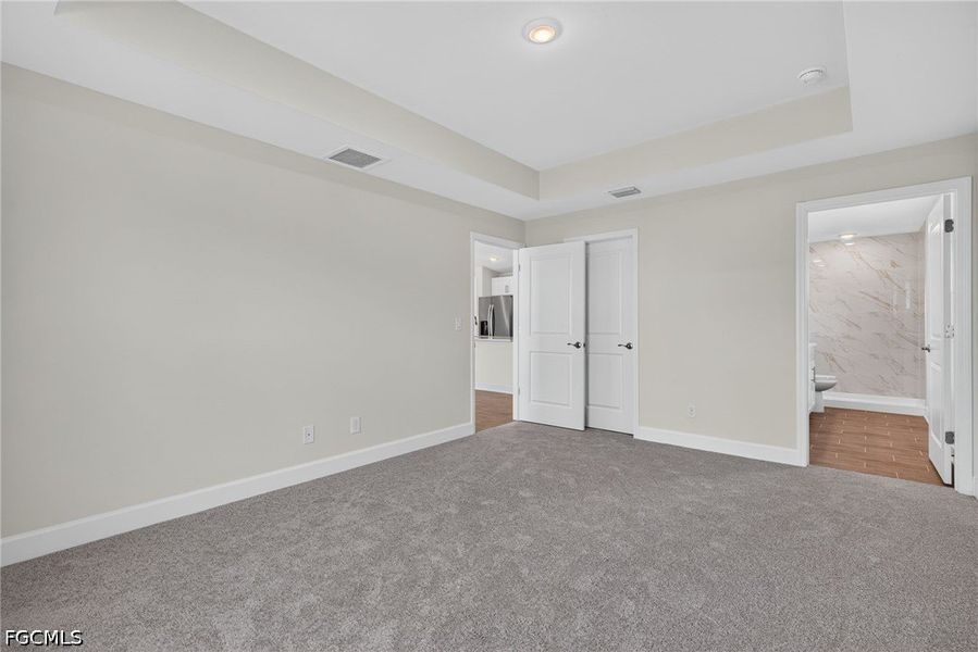 Spacious, unfurnished interior of a new home in Cape Coral, Cape Coral (Image 20). Spacious, unfurnished interior of a new home in Cape Coral, Cape Coral (Image 20).
