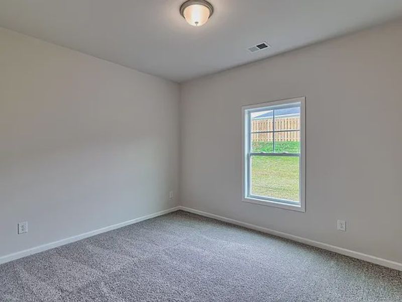 Spacious, unfurnished interior of a new home in Emanuel Creek, West Columbia (Image 11).