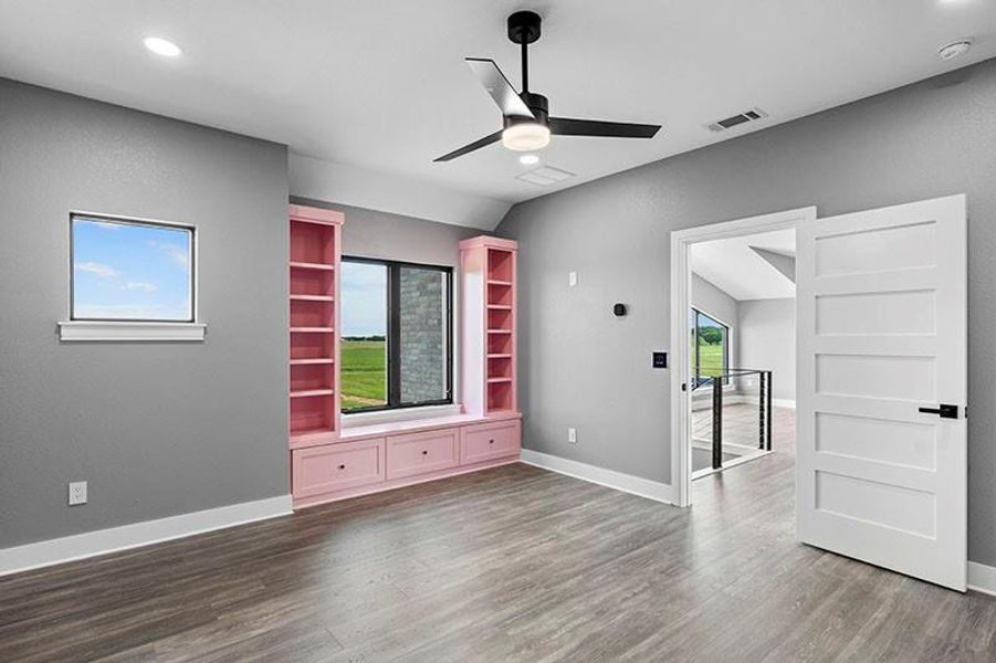 Spacious, unfurnished interior of a new home in , Sadler (Image 18).