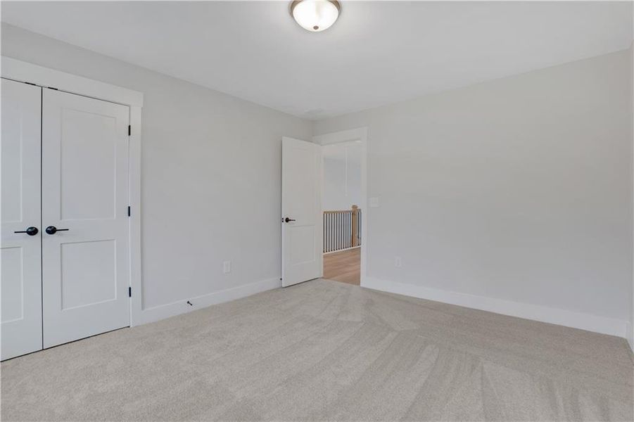 Spacious, unfurnished interior of a new home in Cambridge, Flowery Branch (Image 52). Spacious, unfurnished interior of a new home in Cambridge, Flowery Branch (Image 52).