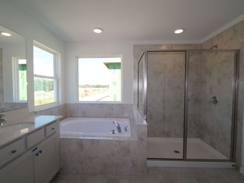 Owner's Bathroom Owner's Bathroom