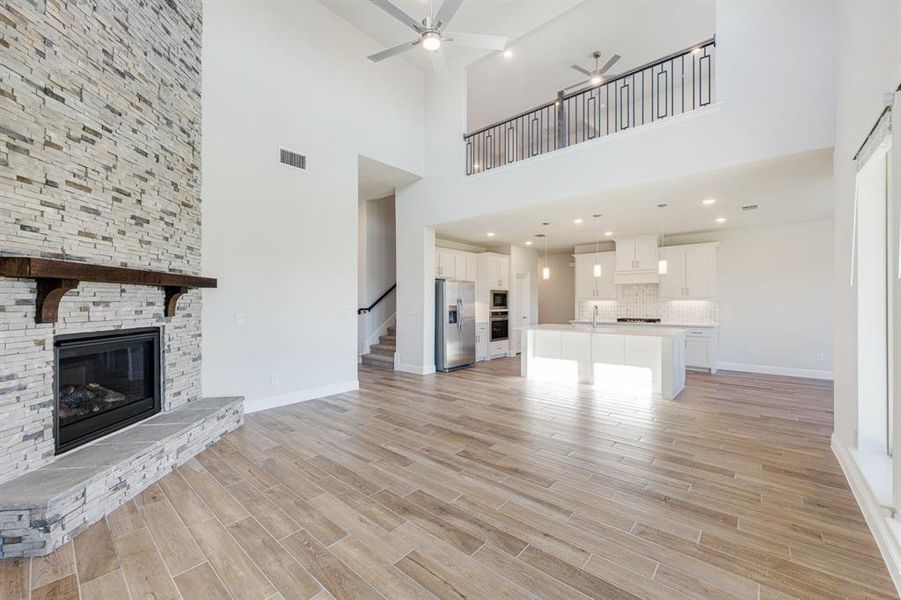 Spacious, unfurnished interior of a new home in Terracina, Rockwall (Image 23). Spacious, unfurnished interior of a new home in Terracina, Rockwall (Image 23).