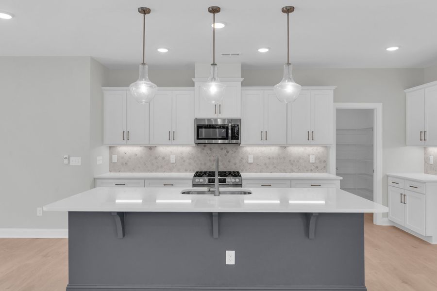 Representative furnished interior of a home built from the The Seagrass by RobuckHomes in East & Mason, Wilmington (Image 14). Representative furnished interior of a home built from the The Seagrass by RobuckHomes in East & Mason, Wilmington (Image 14).