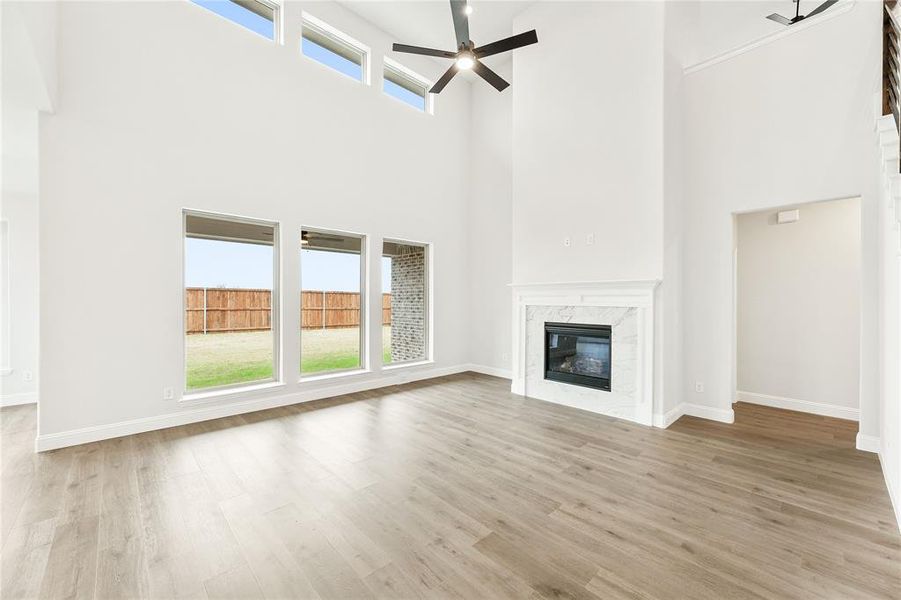 Spacious, unfurnished interior of a new home in Stone River Glen 60s, Royse City (Image 31).