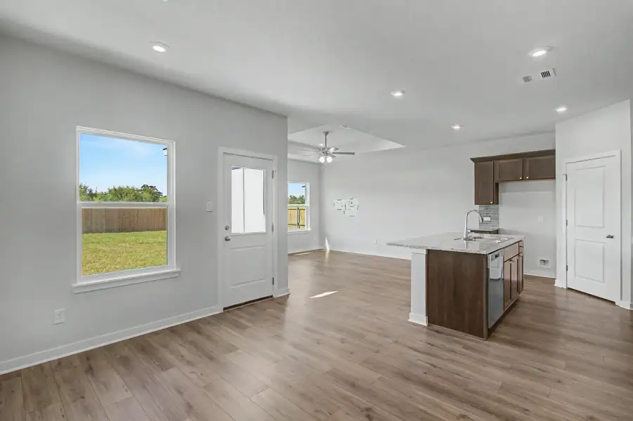 Spacious, unfurnished interior of a new home in Hillside Village, Temple (Image 9). Spacious, unfurnished interior of a new home in Hillside Village, Temple (Image 9).