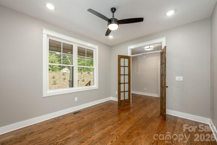 Spacious, unfurnished interior of a new home in , Flat Rock (Image 21).