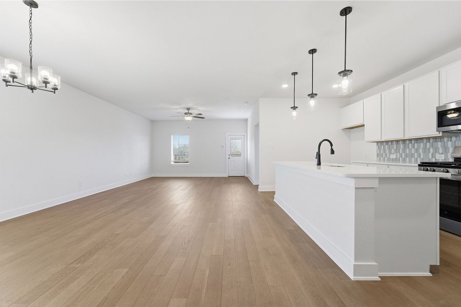 Spacious, unfurnished interior of a new home in Sagebrook, Argyle (Image 24). Spacious, unfurnished interior of a new home in Sagebrook, Argyle (Image 24).