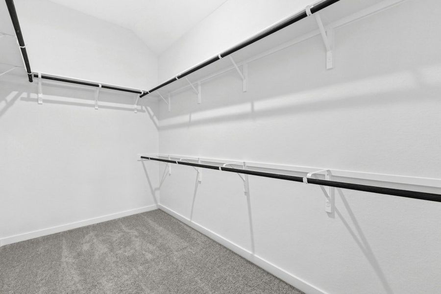 Spacious, unfurnished interior of a new home in University Heights, Round Rock (Image 25).