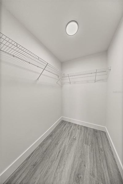 Spacious, unfurnished interior of a new home in , Ocala (Image 17).