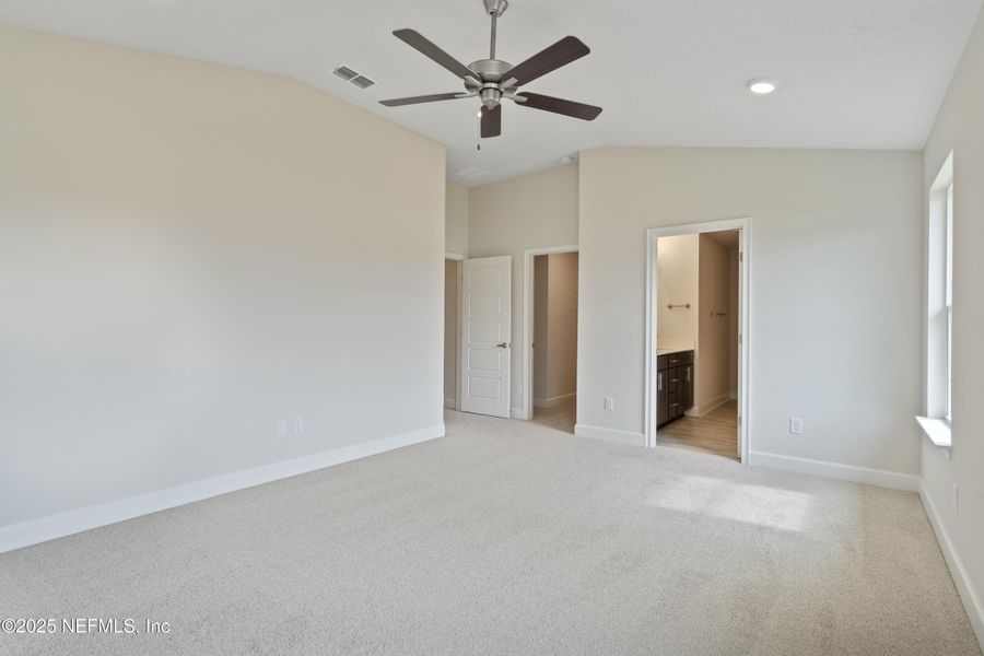 Spacious, unfurnished interior of a new home in Shadow Crest at Rolling Hills, Green Cove Springs (Image 11). Spacious, unfurnished interior of a new home in Shadow Crest at Rolling Hills, Green Cove Springs (Image 11).