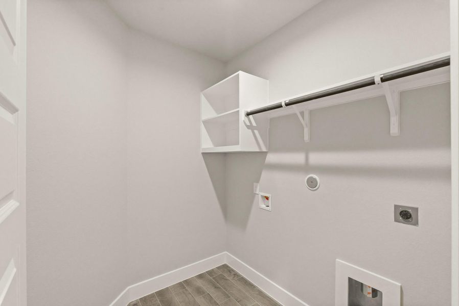 Spacious, unfurnished interior of a new home in Briarwood Crossing, Rosenberg (Image 33). Spacious, unfurnished interior of a new home in Briarwood Crossing, Rosenberg (Image 33).