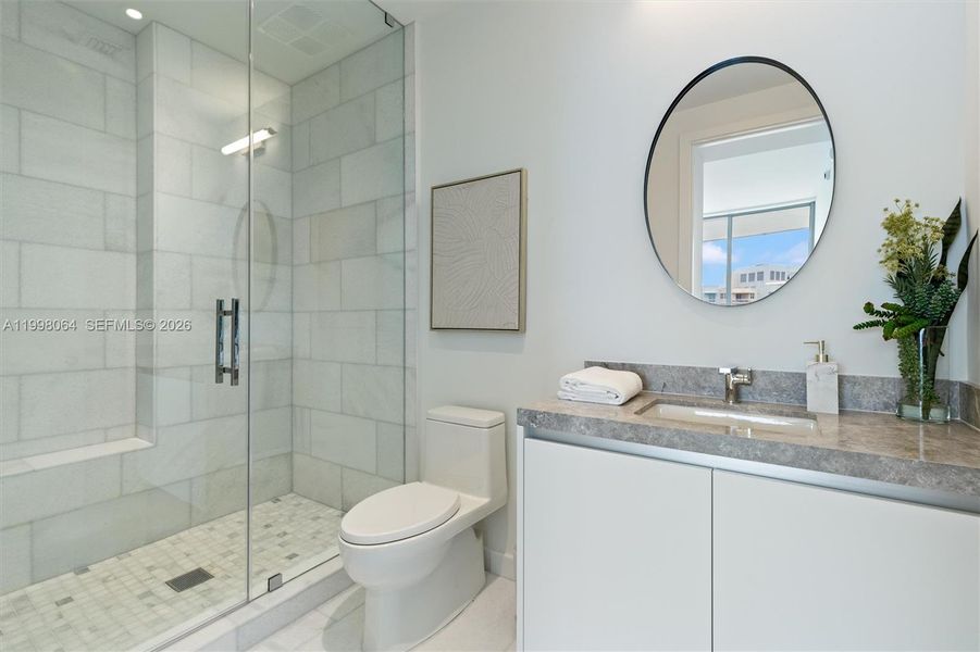2nd Bathroom 2nd Bathroom