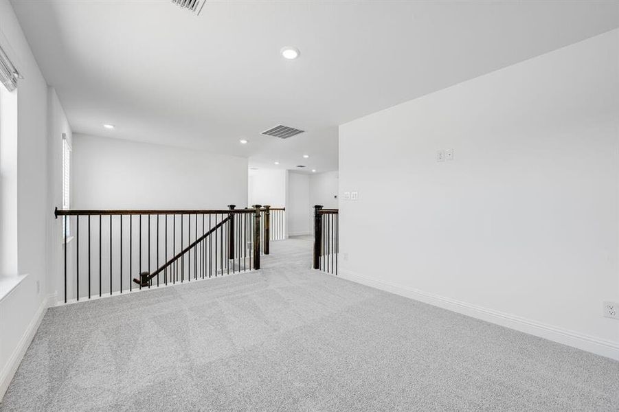 1416 Chestnut Gardens ~ Ready Now